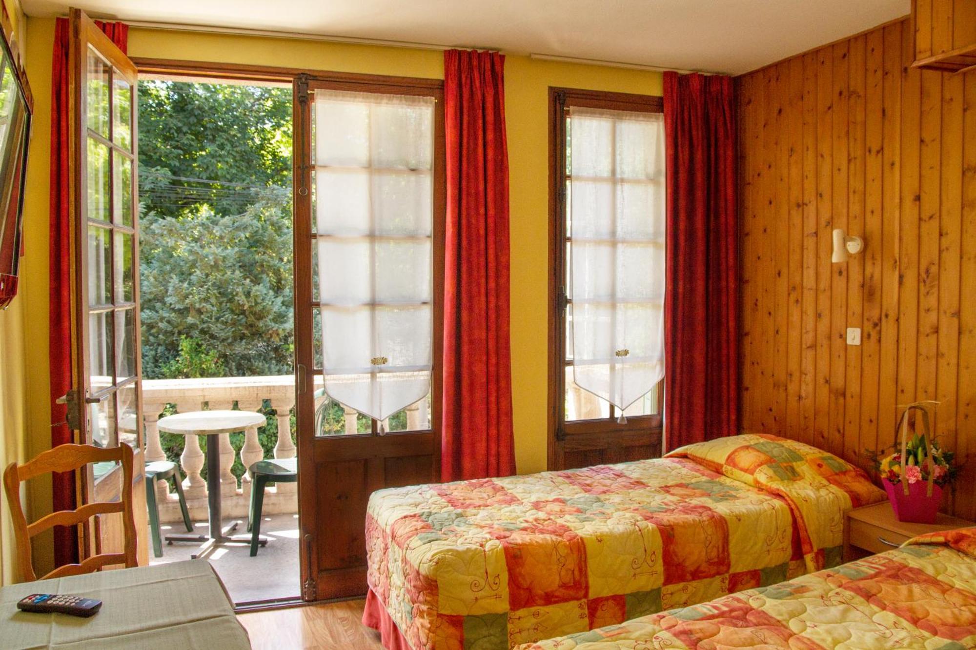 Hotel De La Grotte Aix-les-Bains Luaran gambar